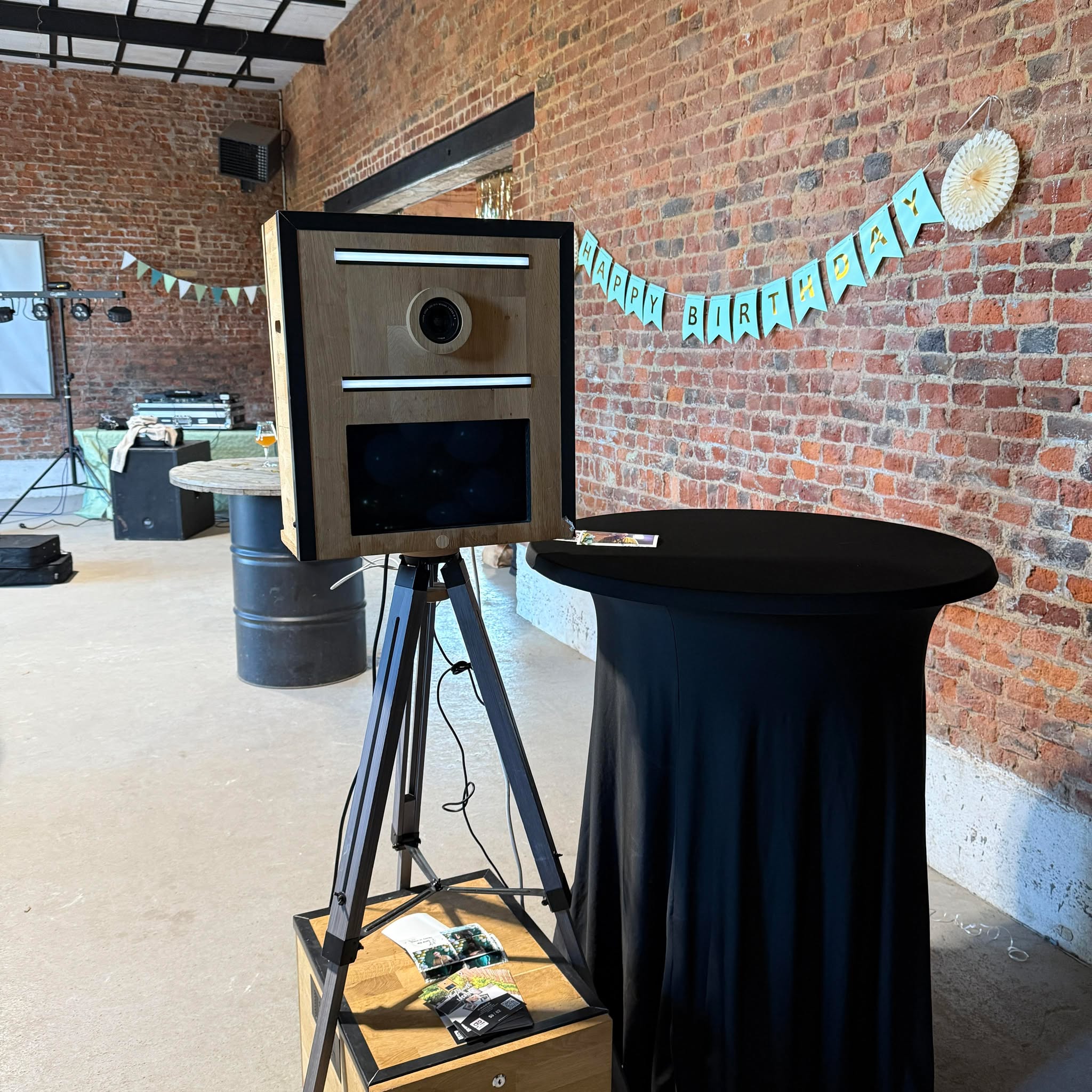 Anniversaire réussi avec notre photobooth à Monceau-Saint-Waast